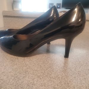 Black Patten Leather Size 11 Pump
